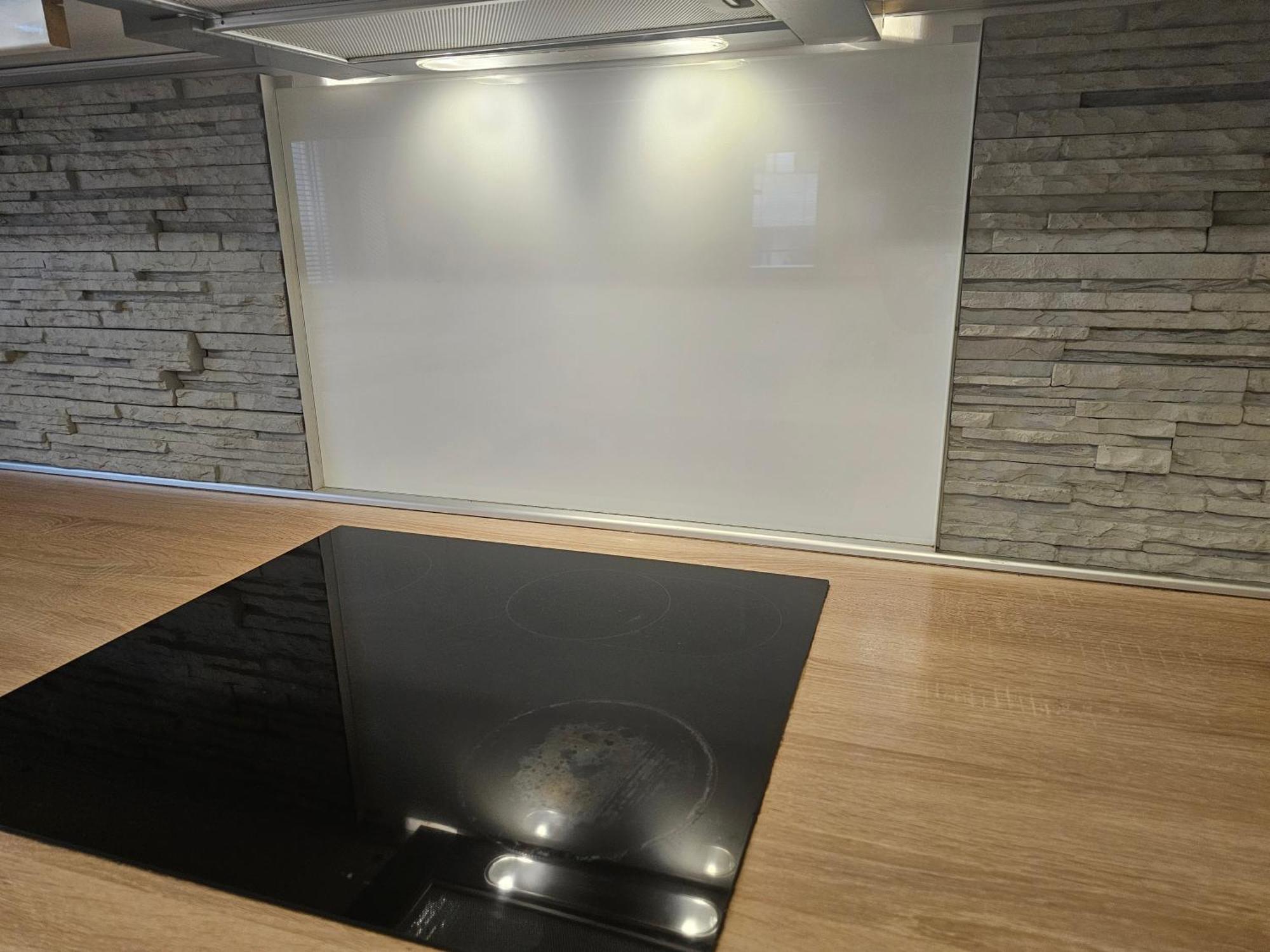 Huge Apartment Next To Train Station Close To The City Center Bratislava Ngoại thất bức ảnh