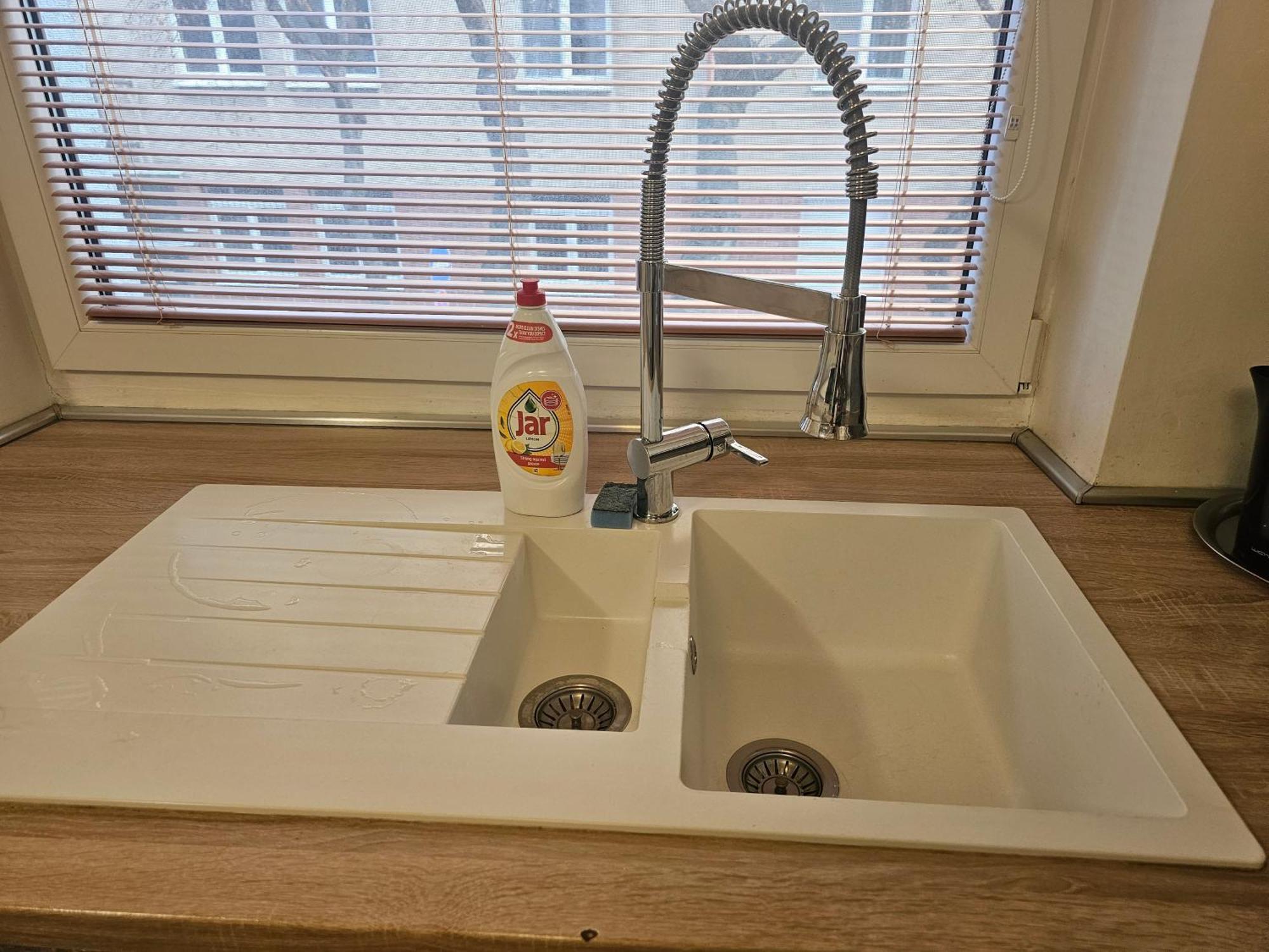 Huge Apartment Next To Train Station Close To The City Center Bratislava Ngoại thất bức ảnh