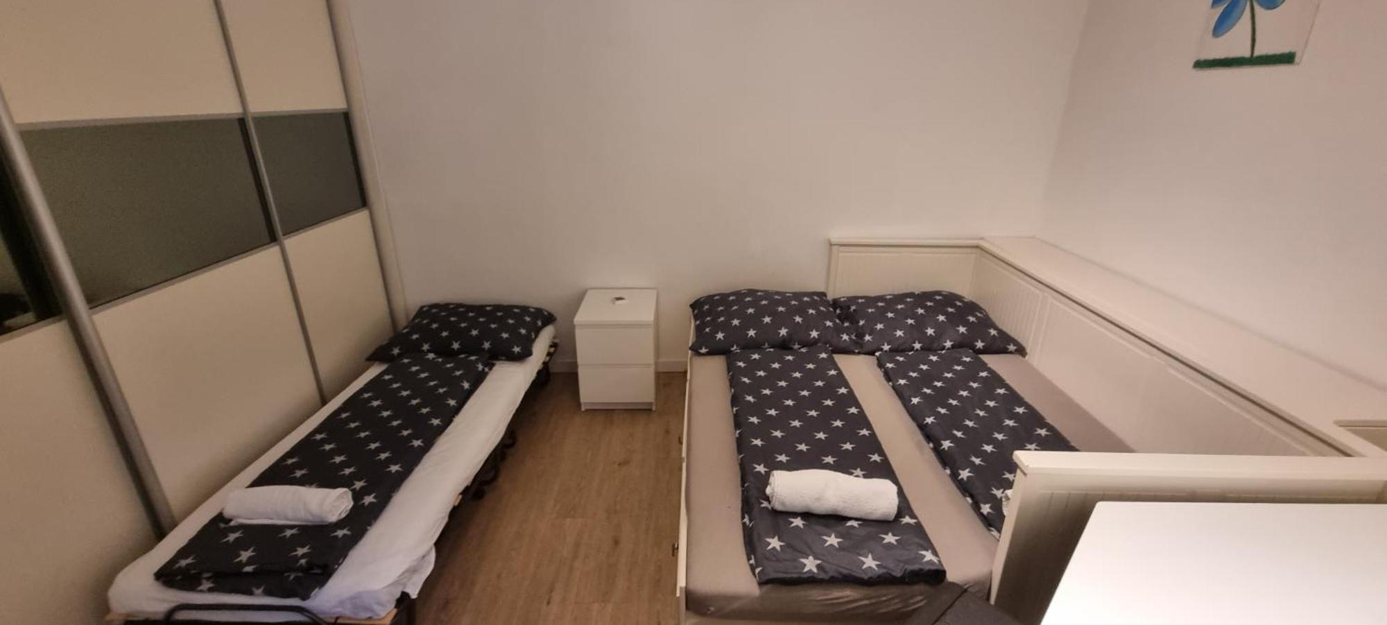 Huge Apartment Next To Train Station Close To The City Center Bratislava Ngoại thất bức ảnh